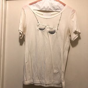 T-shirt with thread detail👓